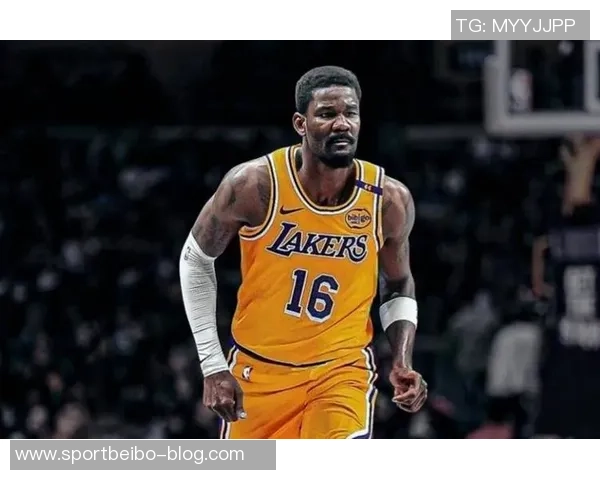 艾顿本季面对顶级内线表现出色7战全胜场均18分10篮板命中率高达72